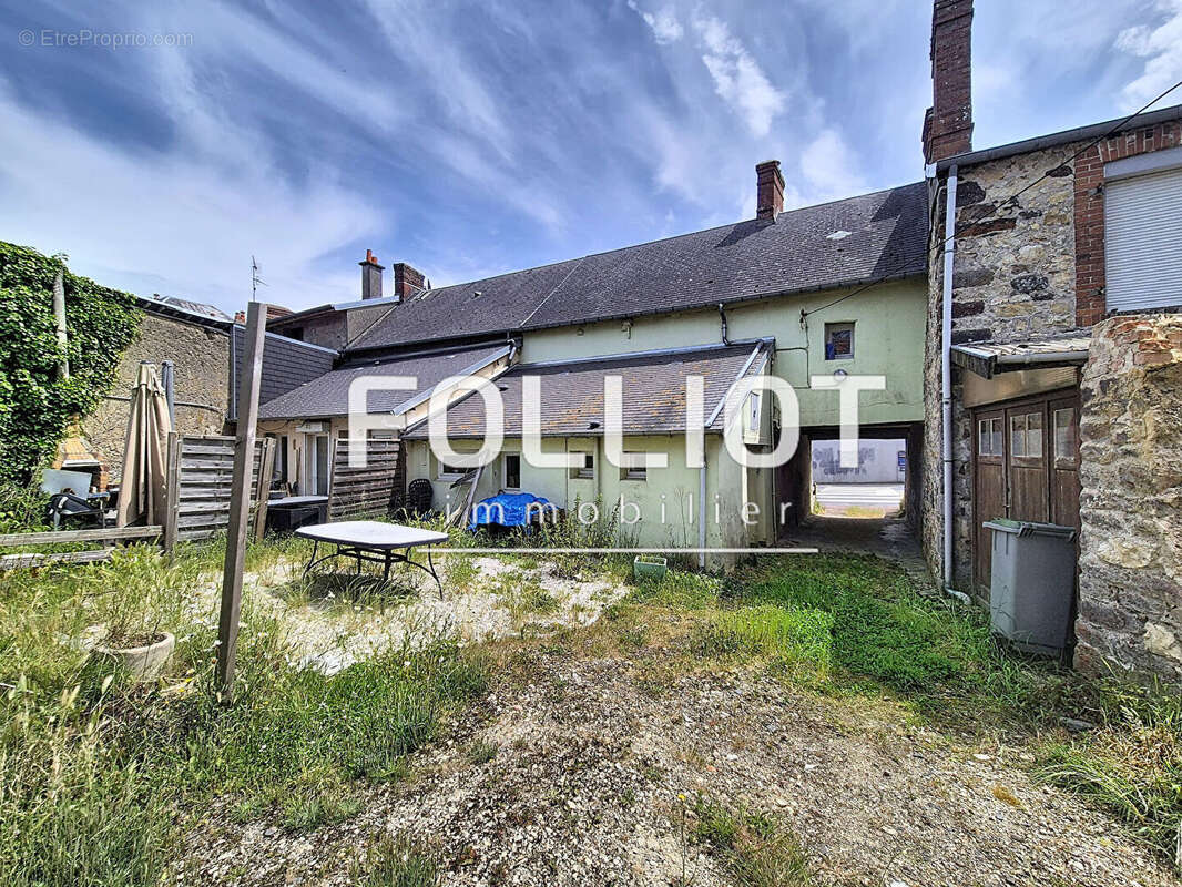 A vendre maison en pierre à Coudeville-sur-Mer - Réf 12400LB - photo 17