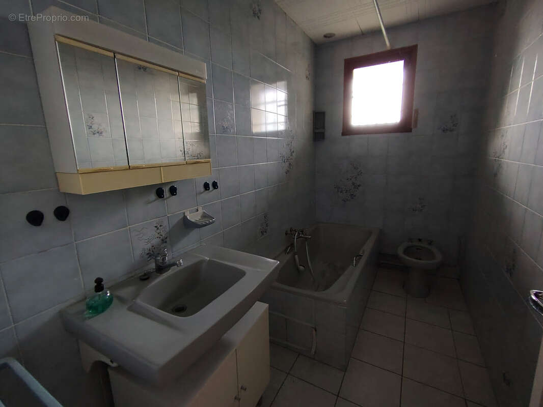 Maison à SAINT-VALERIEN