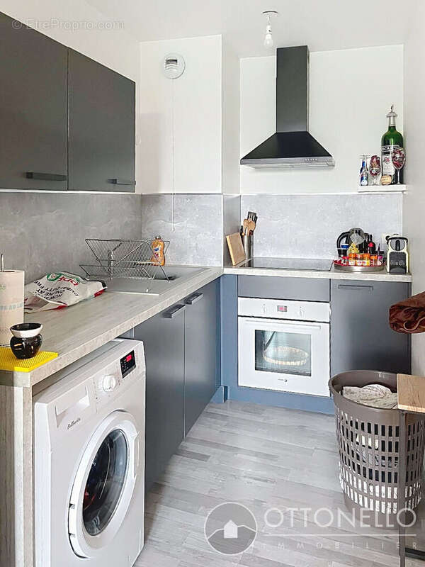 Appartement Roquebrune Sur Argens 1 pièce 29,40 m2 avec terrasse, cave et parking - photo 4
