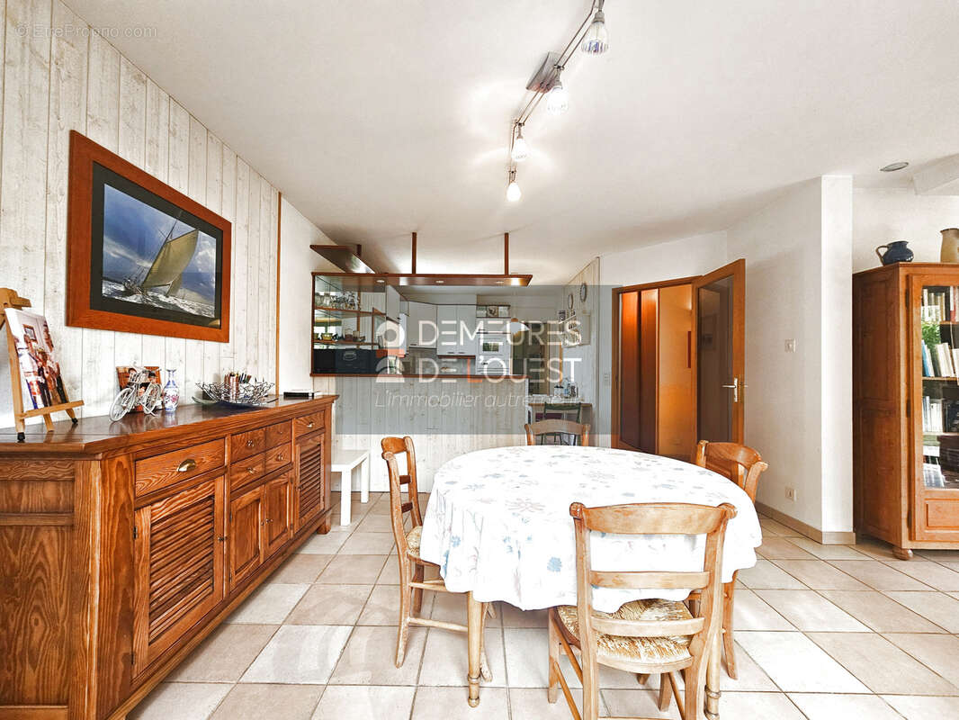 Maison à VEZIN-LE-COQUET