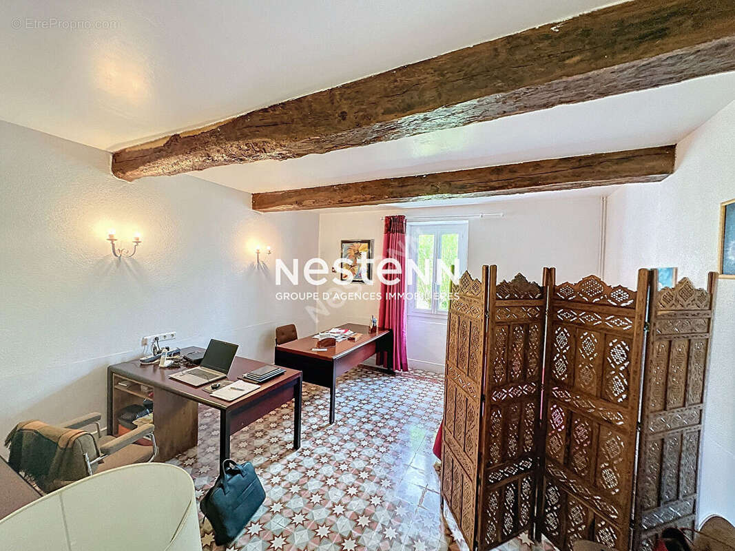 Maison à SEISSAN