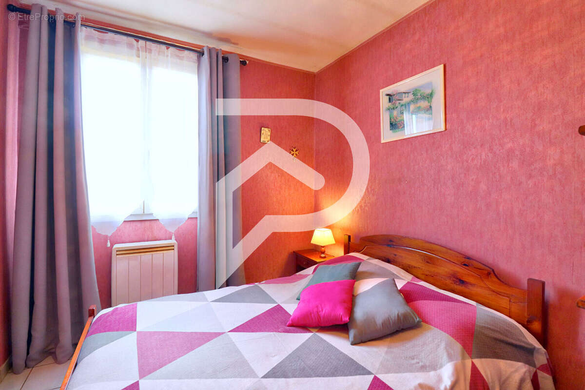 Maison à VINON-SUR-VERDON