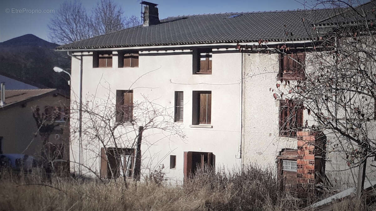 Maison à CAMURAC