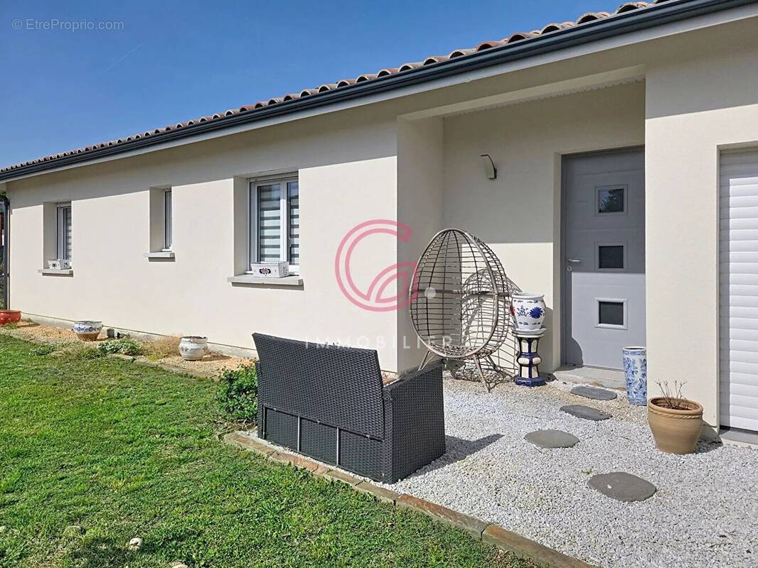 Maison à PARENTIS-EN-BORN