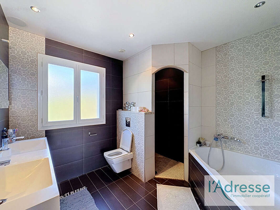 Villa 192 m² - Piscine - Garage- Vue mer - ECCICA SUARELLA - photo 10