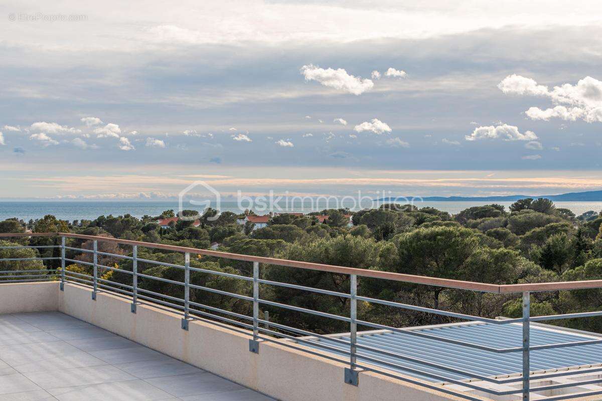 Magnifique T4 type Villa sur le toit / Vue mer / Terrasse + solarium 150 m² - photo 19