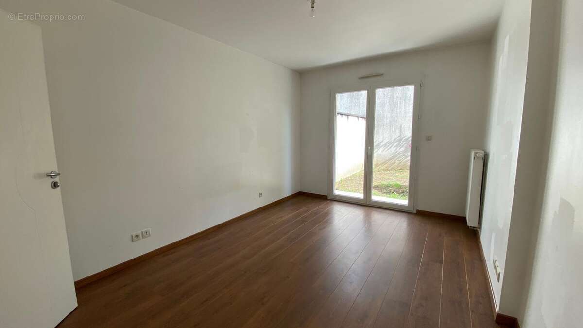 Maison à CAILLOUX-SUR-FONTAINES