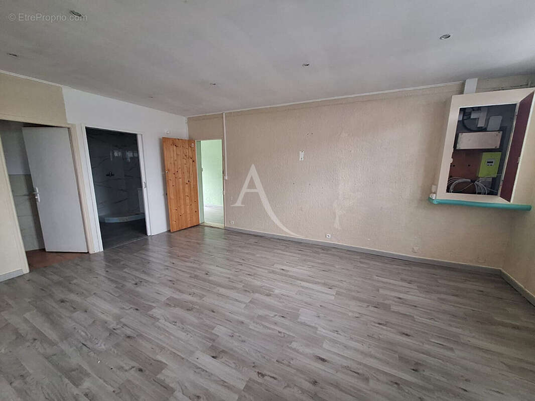 Appartement à RODILHAN