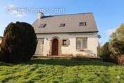 Maison à TREBRIVAN
