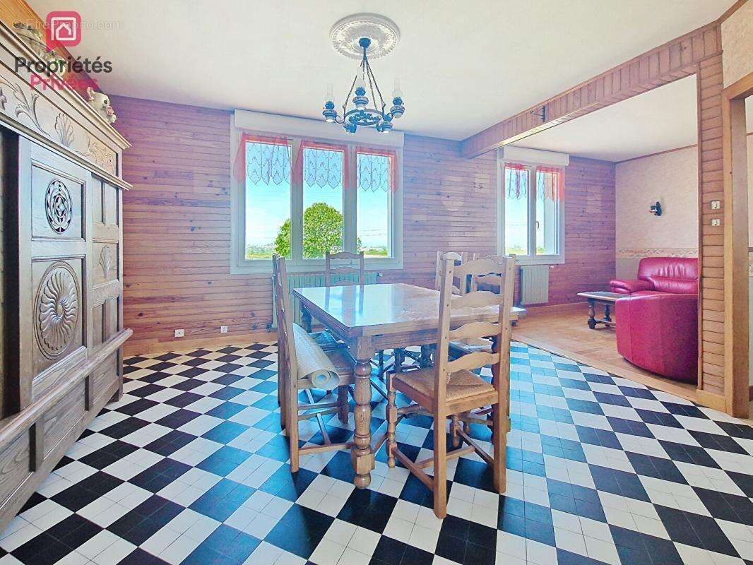 Maison à PLOUGASNOU