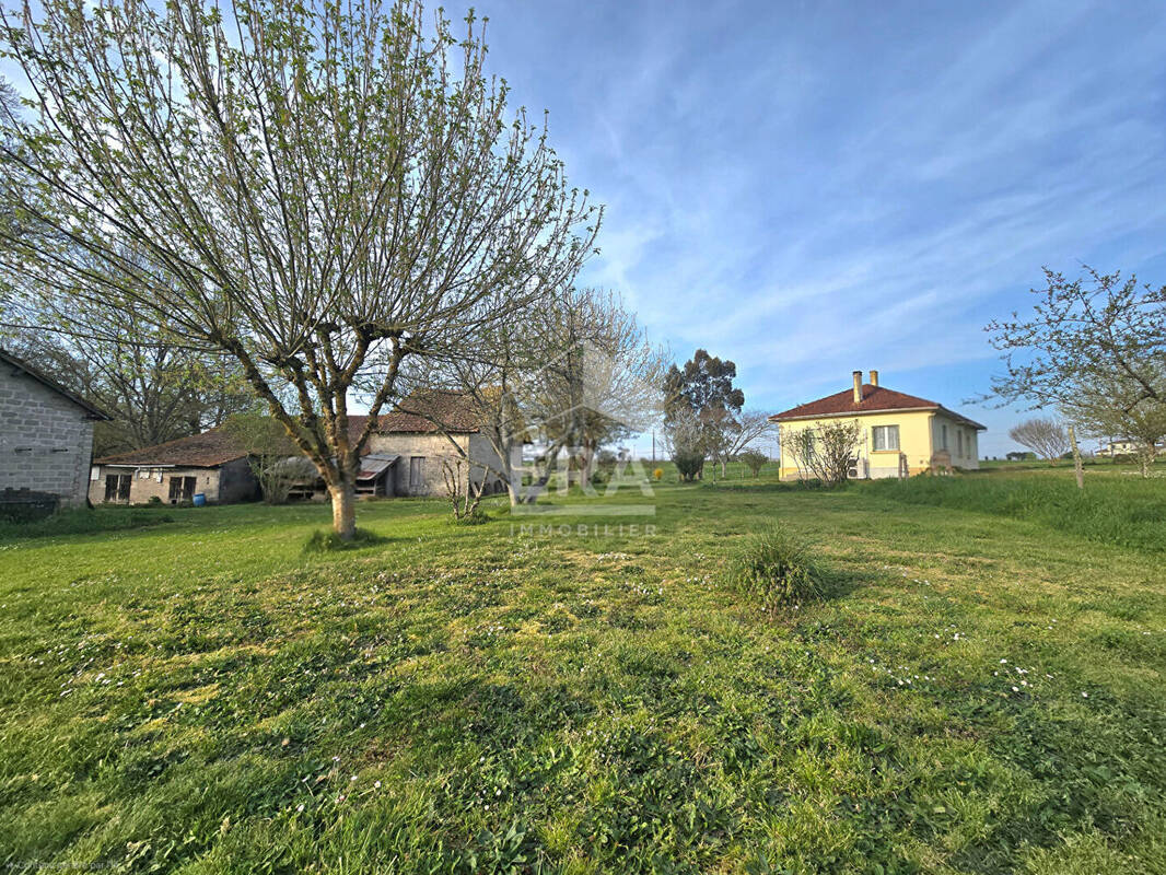 Maison à MONTPON-MENESTEROL