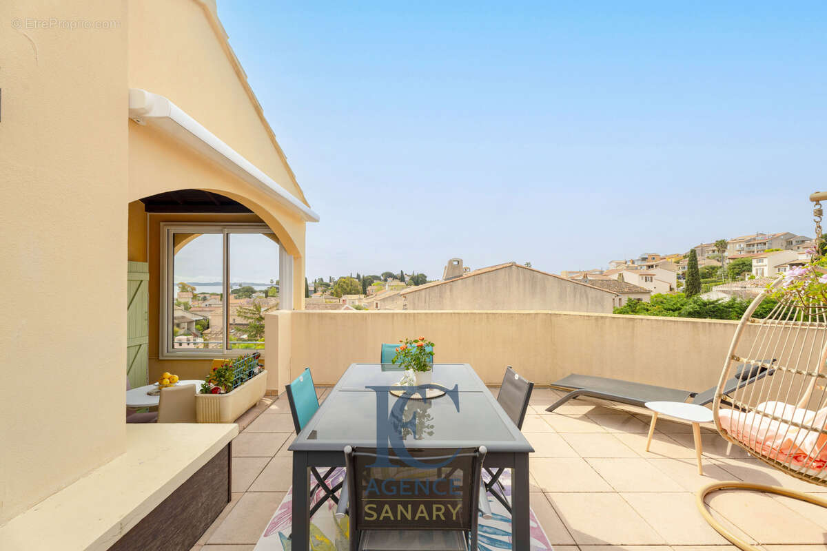 Appartement à CARQUEIRANNE