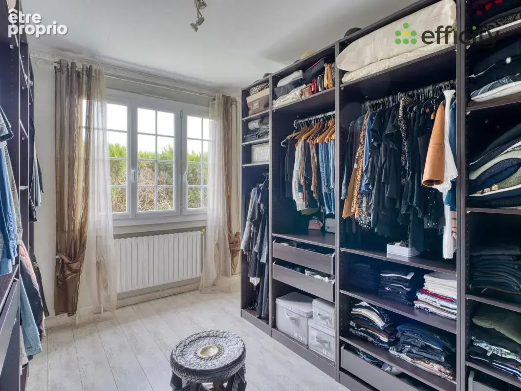 Maison 9 pièces 205 m² à vendre à Chavanoz (38230) - photo 9
