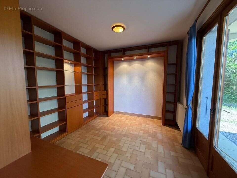 Maison à MOURS-SAINT-EUSEBE