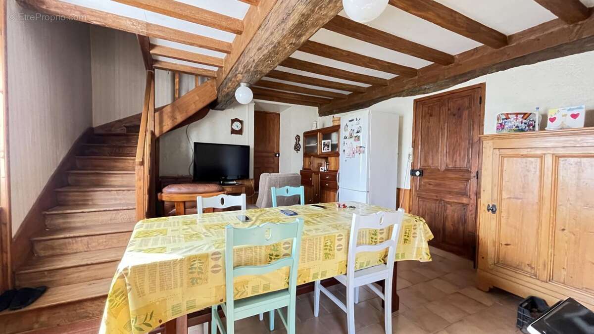 Maison à CHISSEY-EN-MORVAN