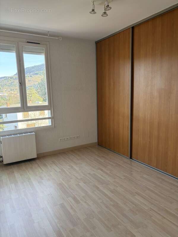 Appartement à PRIVAS