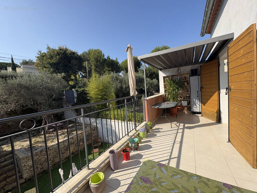 Appartement à SAINT-CYR-SUR-MER