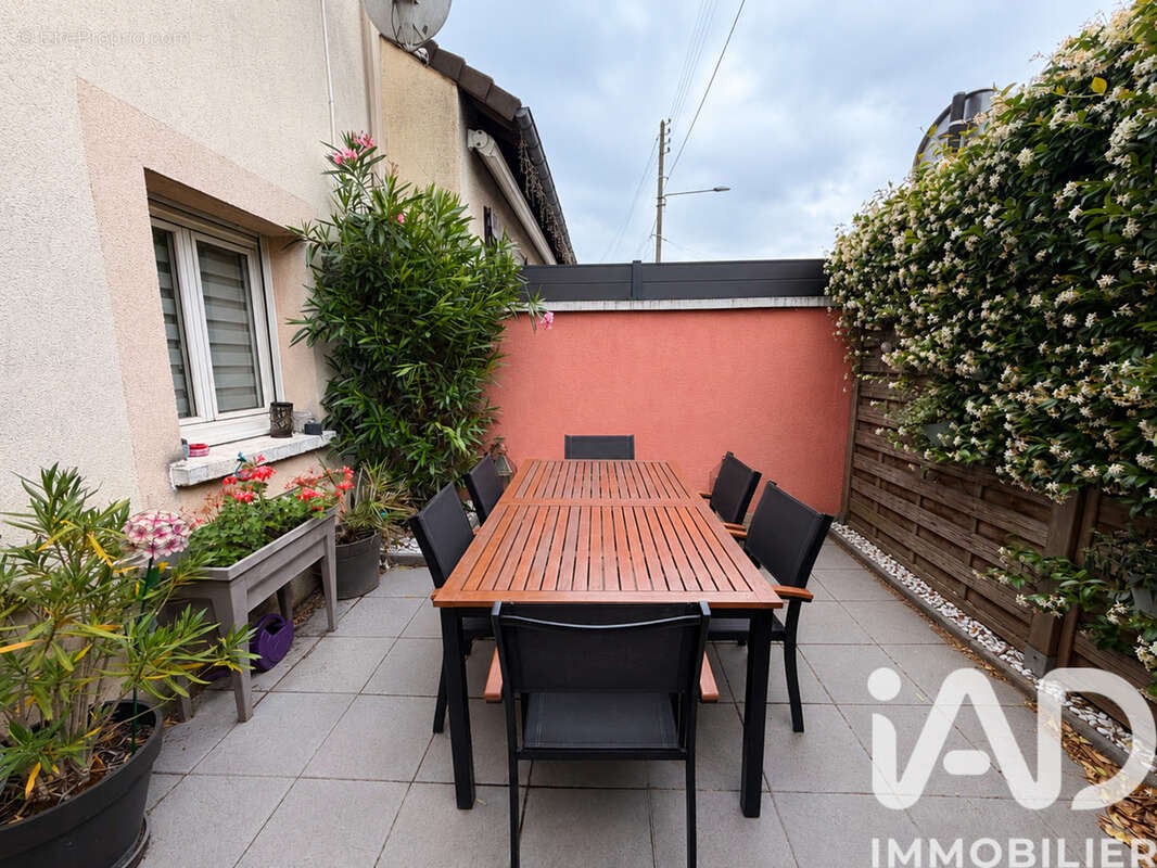 Photo 2 - Appartement à JUVISY-SUR-ORGE