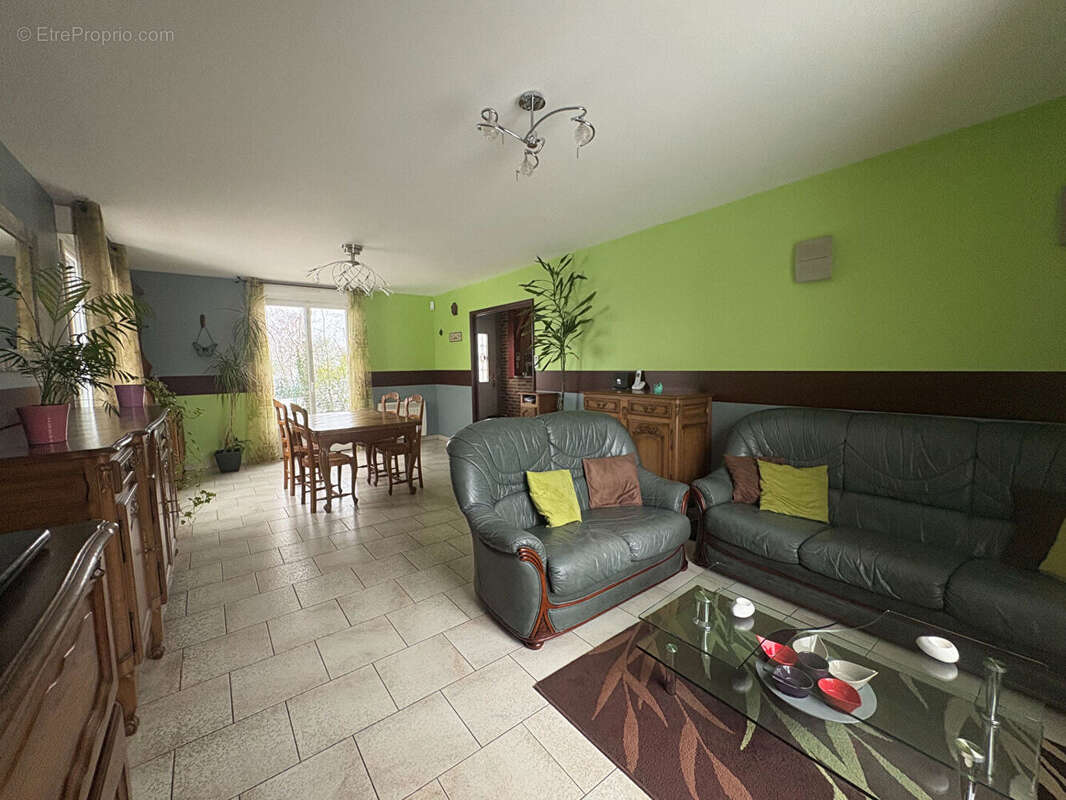 Maison à SAINT-DENIS-SUR-SARTHON