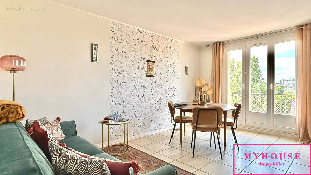 Appartement à BAGNEUX
