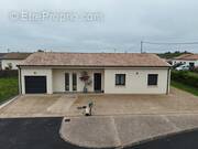 Maison à ROCHES-PREMARIE-ANDILLE