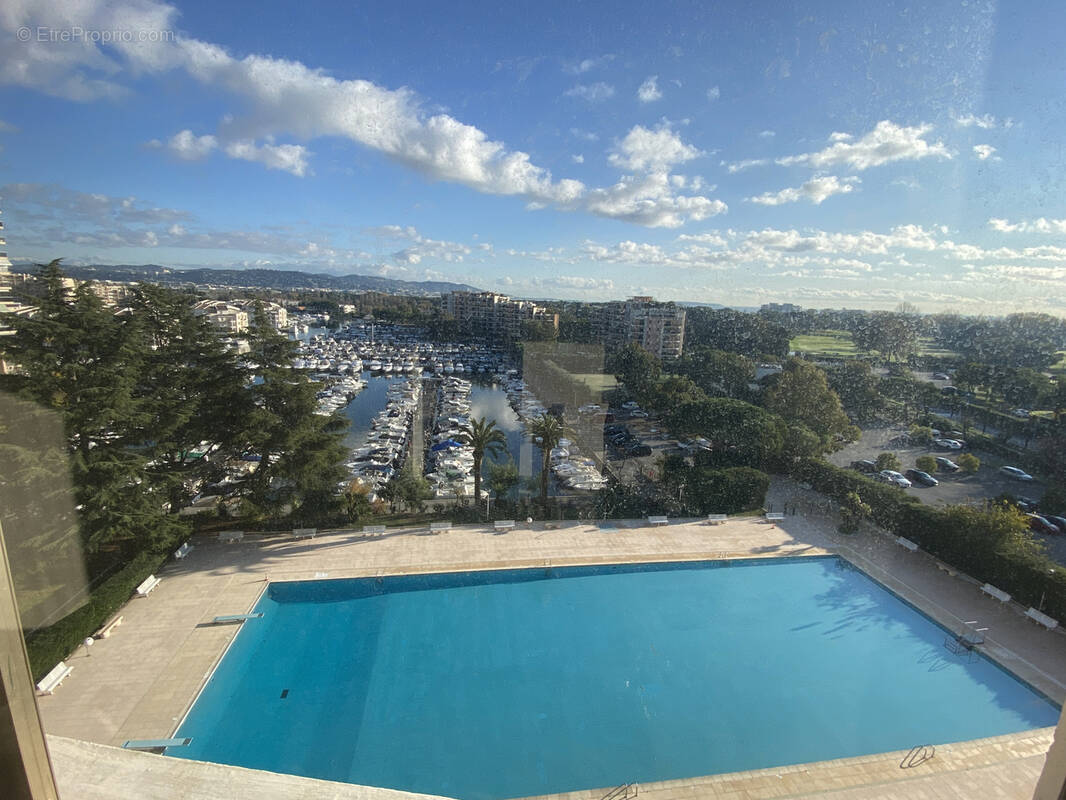 Appartement à MANDELIEU-LA-NAPOULE