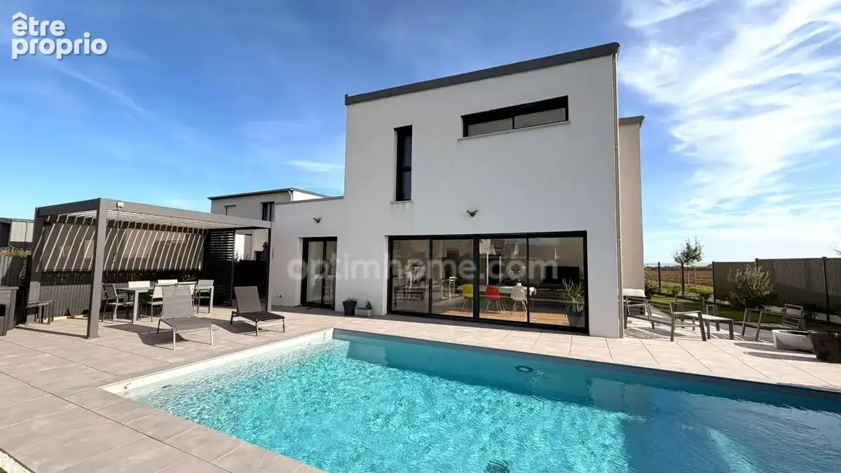 Maison à COURSEULLES-SUR-MER