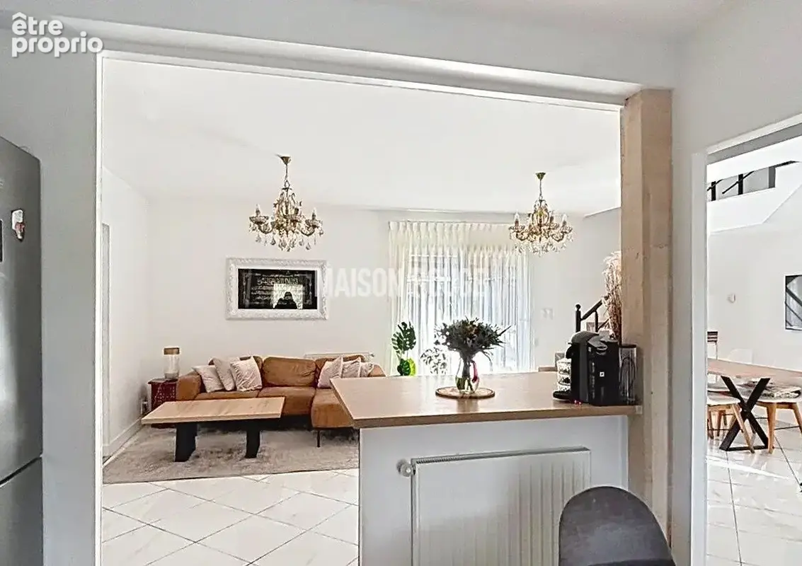Maison contemporaine lumineuse - Vie de plain pied - Proche commodités - photo 4