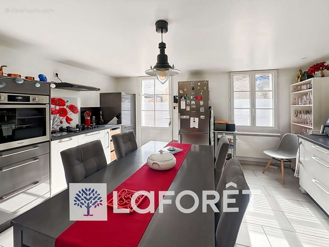 Maison à SAINT-GERMAIN-DU-SEUDRE