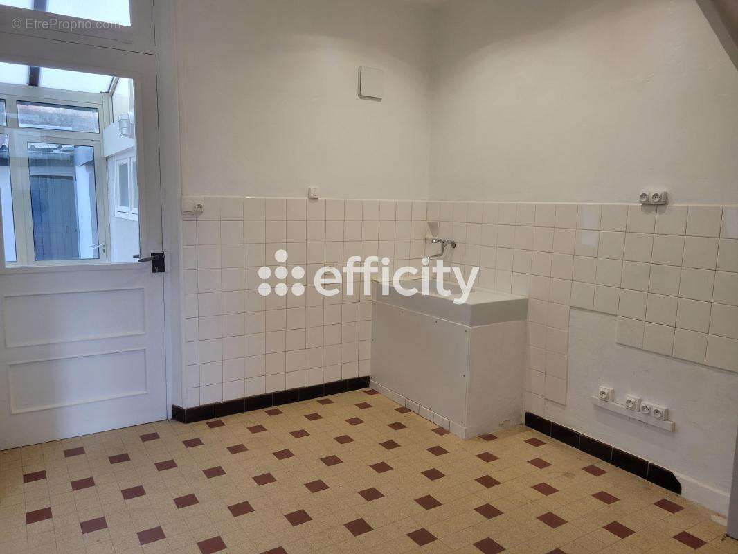 Maison à GUILHERAND-GRANGES