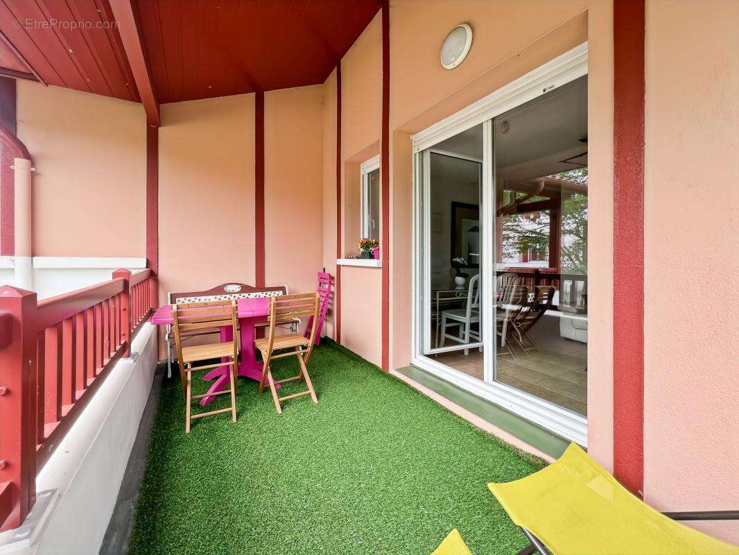 Cambo Les Bains, T2 de 37,02 m² avec parking - photo 5