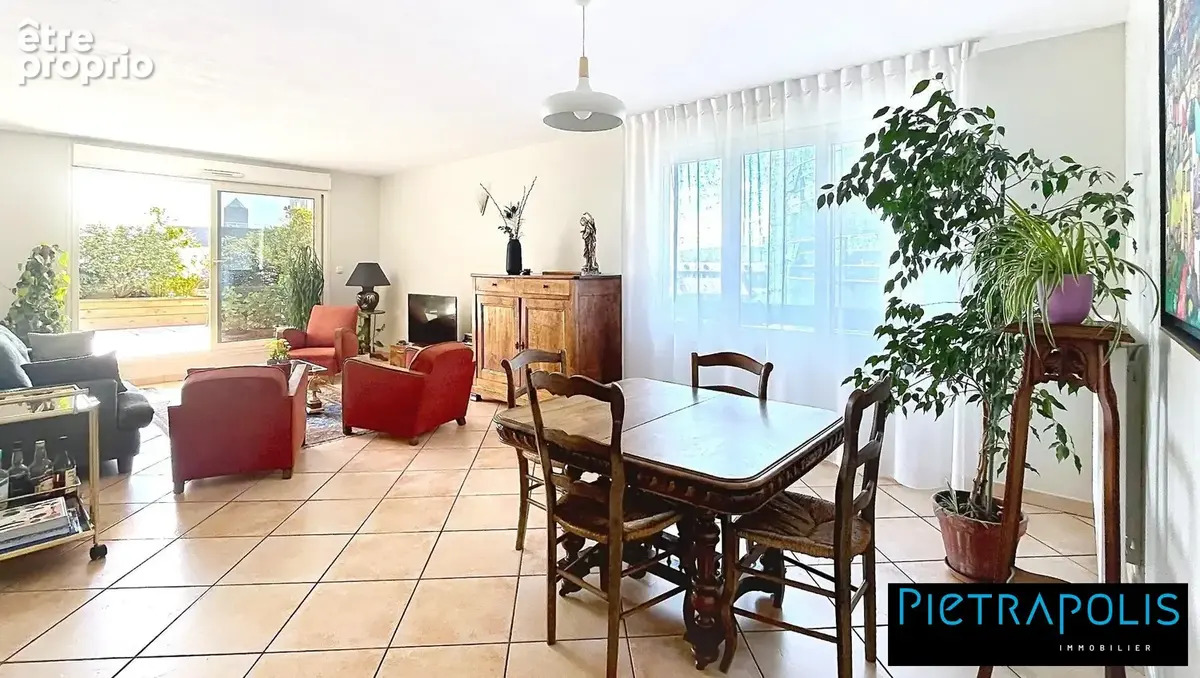Appartement 5 pièces 115 m² à vendre à Villeurbanne (69100) - photo 3