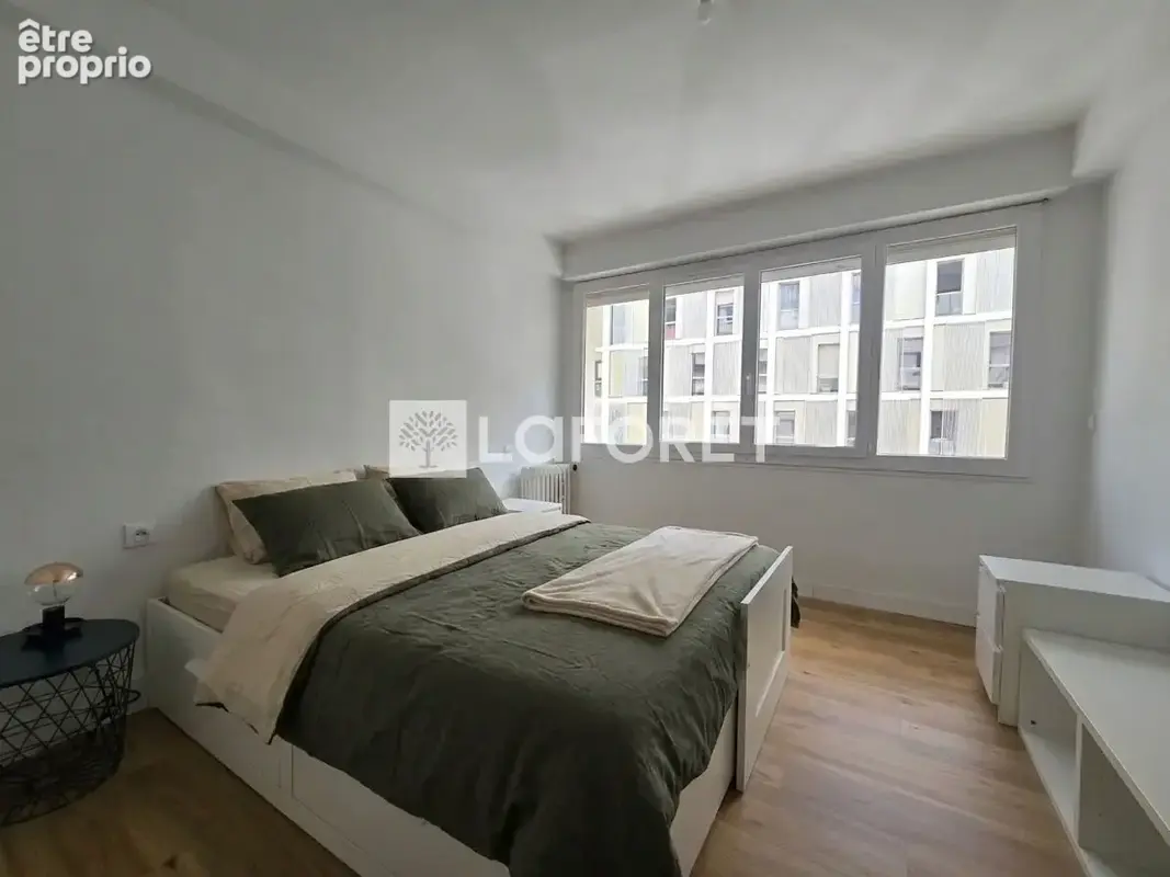 Bayonne centre - un appartement familial aux volumes rares avec grande terrasse - photo 3