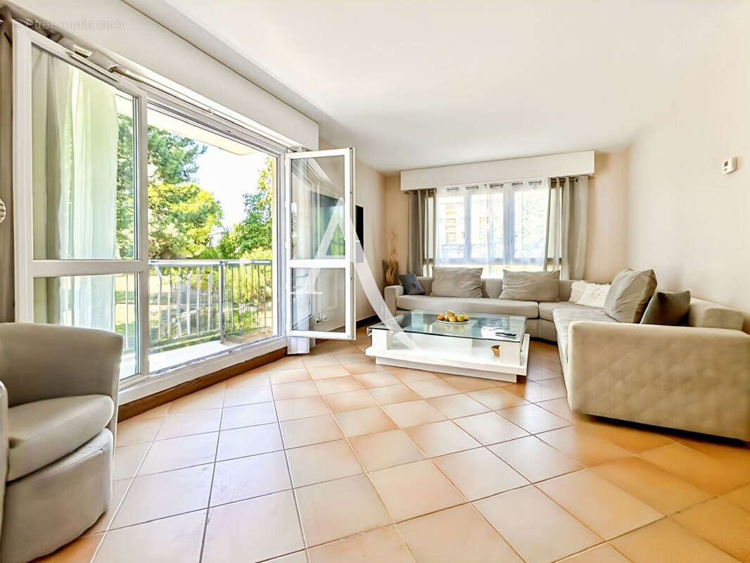 Appartement à BOIS-D'ARCY