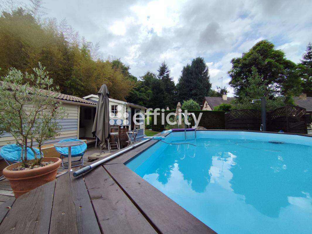 Maison à SAINTE-GAUBURGE-SAINTE-COLOMBE