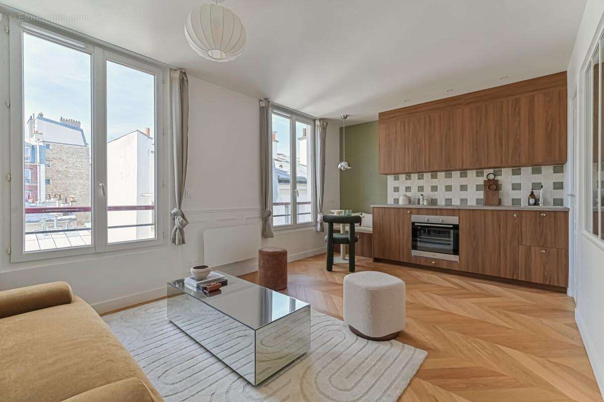 Appartement à PARIS-11E