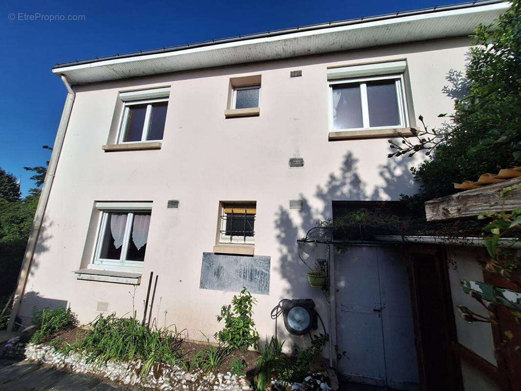 Maison à SAINT-SYLVAIN-D'ANJOU