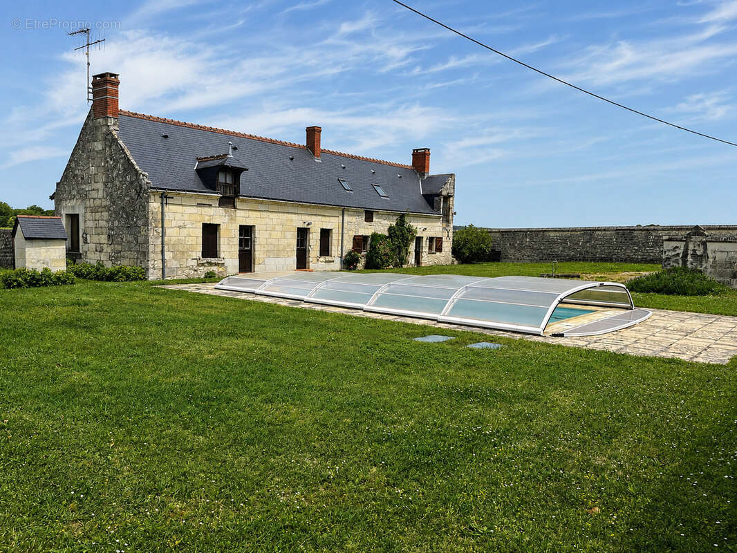 Maison à RESTIGNE