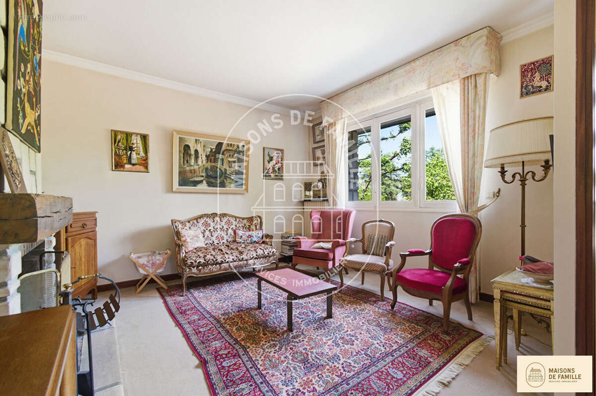 Maison à RUEIL-MALMAISON