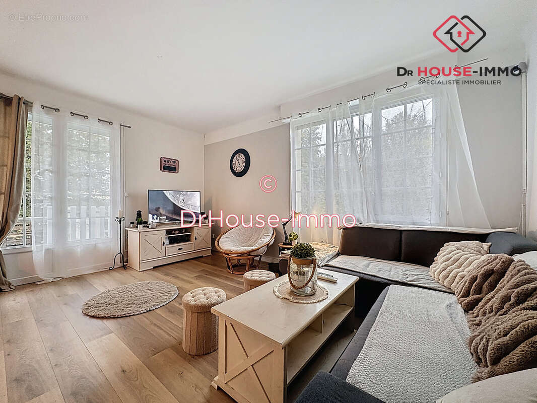 Maison à COULOUNIEIX-CHAMIERS