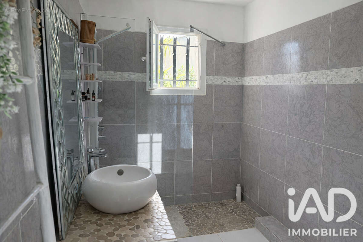 Maison 94 m² à Villeneuve-Les-Maguelone  - photo 7