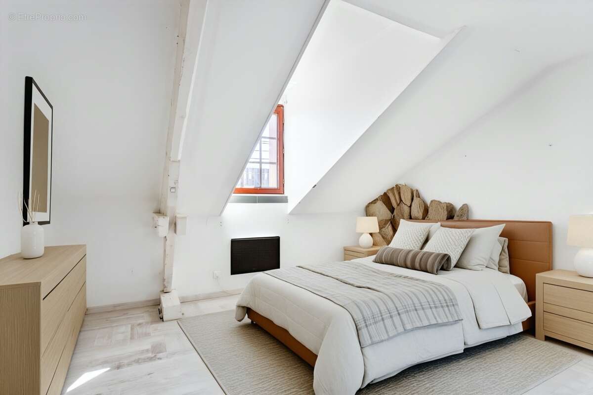 Maison à vendre 5 pièces, garage moto, Bergerac 4 chambres sur 257 m2 de terrain - photo 6