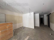 Commerce à MARSEILLE-1E