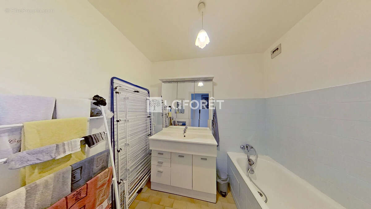 Appartement à LYON-8E