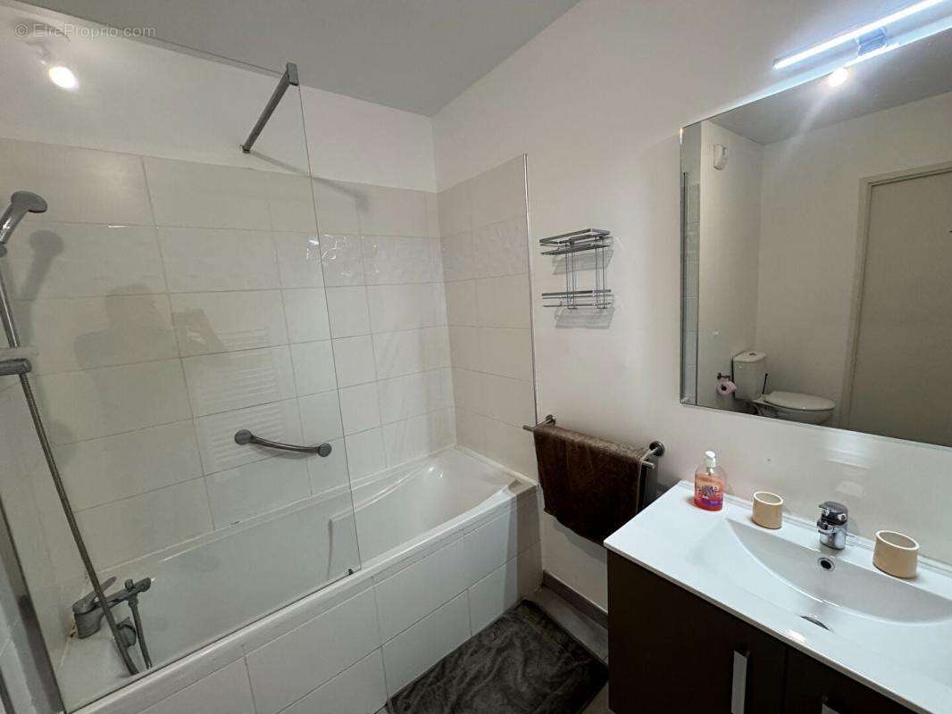 Appartement Le Lavandou 2 pièces 40 m2 Et grande terrasse - photo 11