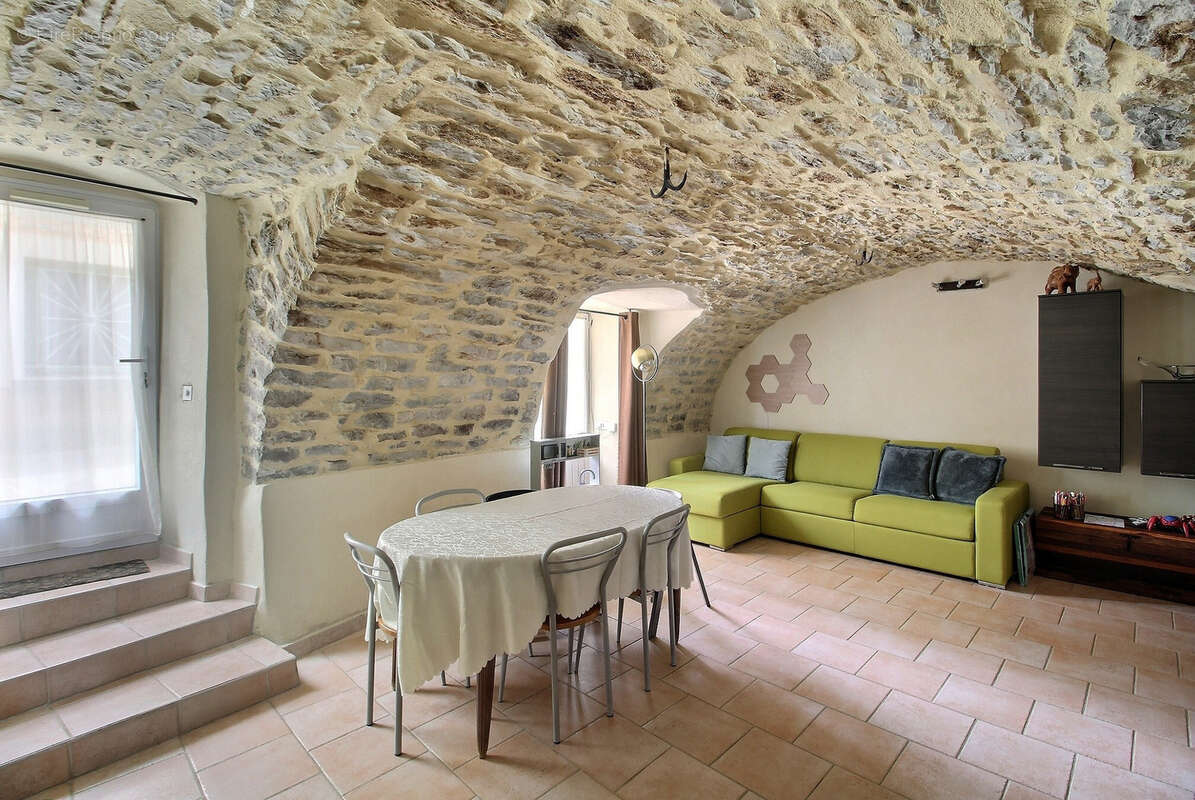 Maison à CAUSSE-DE-LA-SELLE