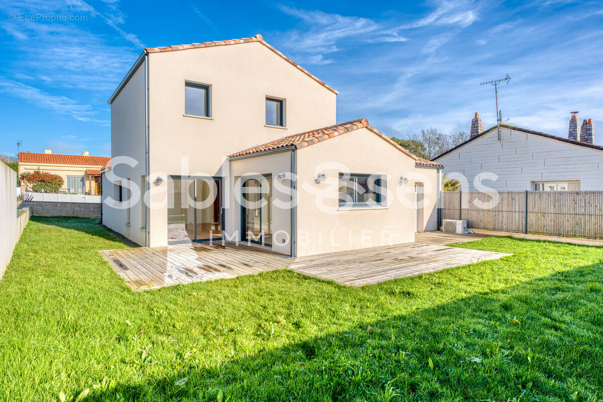 Maison à SAINTE-FOY