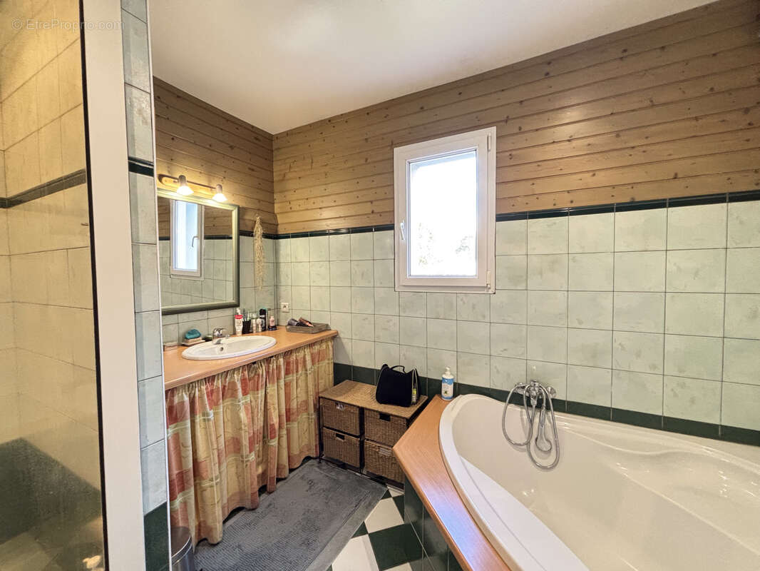 Maison à LE GIROUARD