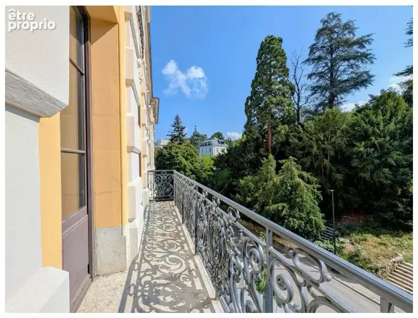 Aix-les-bains   le bernascon   studio entièrement rénové avec grand balcon et grenier - photo 3