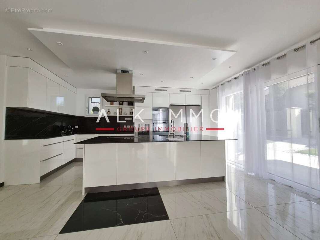 Maison à VEIGY-FONCENEX